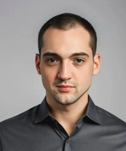 Артур Михайлов